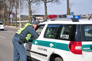 Kovo 1-oji – vairuotojams svarbi diena: įspėjo apie primirštą taisyklę