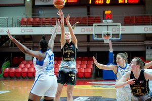 „Kibirkštis“ ir „Aistės-LSMU“ žengė į Baltijos moterų krepšinio lygos pusfinalį