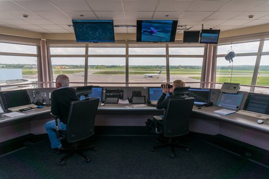 Skrydžių vadovai parodė savo virtuvę: kas vyksta, kai pakylame kelionei?