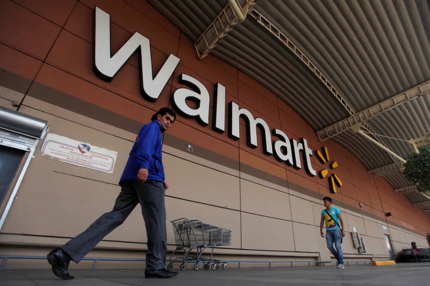 „Walmart“ valdo Waltonai.<br> Reuters/Scanpix nuotr.