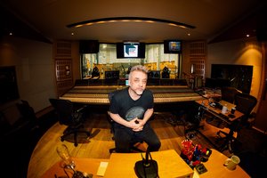 Likus kelioms dienoms iki koncerto – A. Mamontovo muzikiniai vaizdai iš „Abbey Road“ studijos