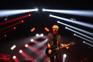 Savaitgalį sausakimšoje Alytaus teatro salėje „Lemon Joy“ pradėjo jubiliejinį turą