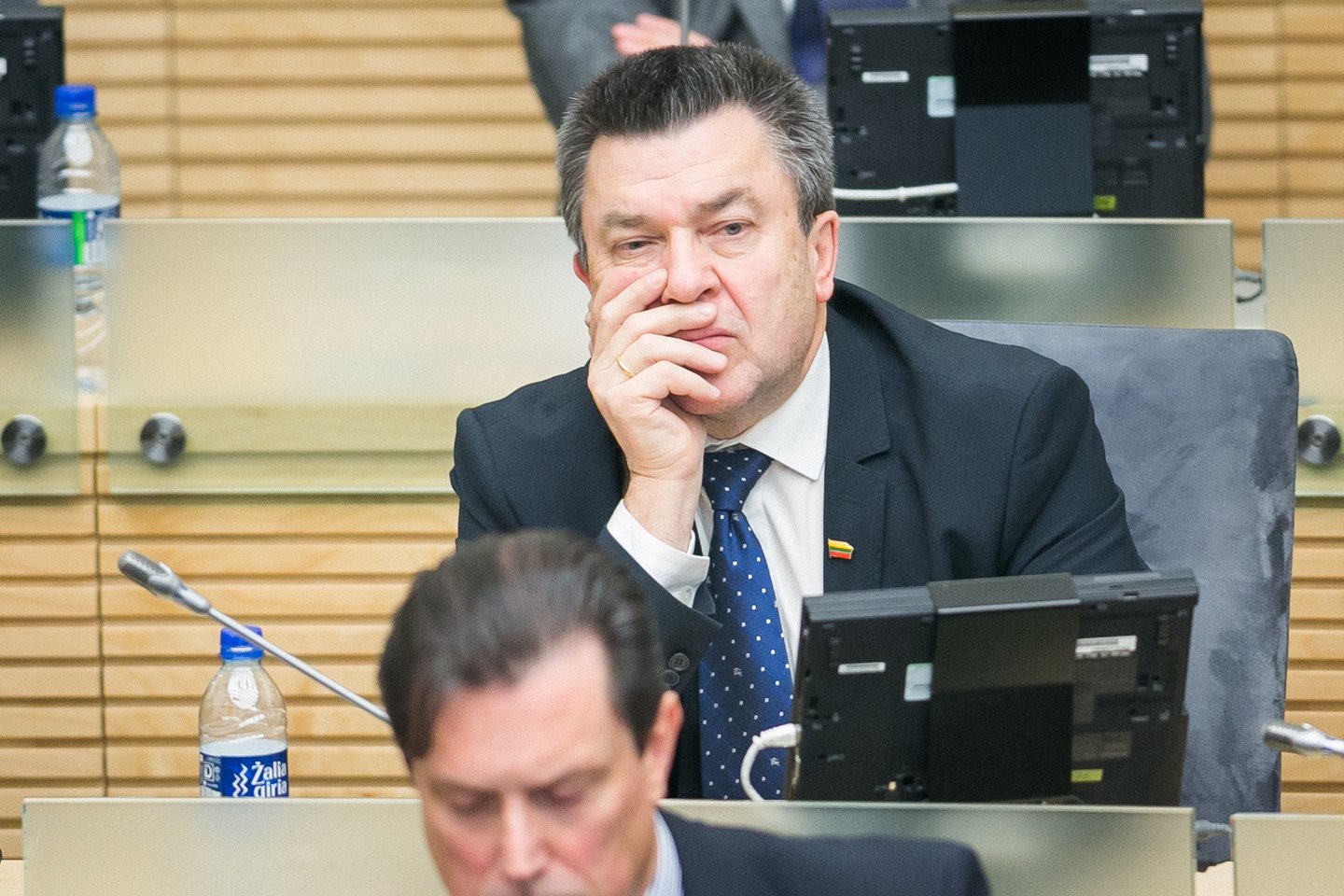 Seimo narys gydytojas Antanas Matulas ministro užmojams nepritaria.<br>T.Bauro nuotr.