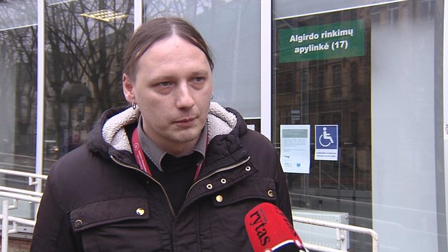 Vilniuje balsuoti atėjęs vyras: iš manęs tiesiog išsityčiojo