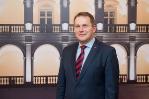 Valdovų rūmams toliau vadovaus Vydas Dolinskas