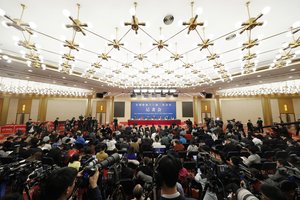 Kinija kuria teisės aktų šarvus – saugos užsienio įmonių technologines paslaptis 