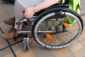 Judėti negalintis vyras įrodė, kad sugeba dirbti, bet neįveikia valdininkų užkardos