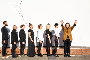 Staigmena Sauliaus Petreikio klausytojams: albumas „Jūrėse“