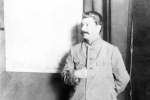 Menkai žinoma Josifo Stalino šeimos istorija: žudė ir savo giminaičius