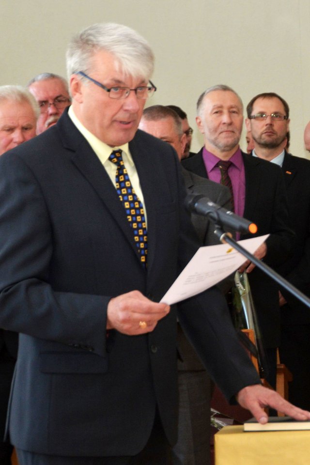   Rinkėjai A.Vasiliauskui atsuko nugarą – politikas į Pakruojo rajono tarybą nepateko.<br> A.Padoros nuotr.