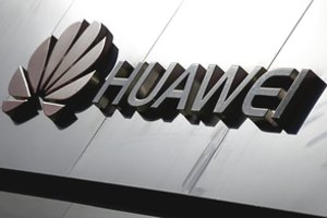 „Huawei“ perėjo į puolimą prieš JAV