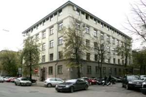 Valdantieji persigalvojo – atsisako likviduoti Aplinkos ministeriją 