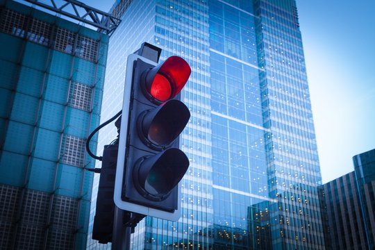 Vokietijos mieste raudonas šviesoforo signalas dega jau 32 metus – kokia jo paskirtis?