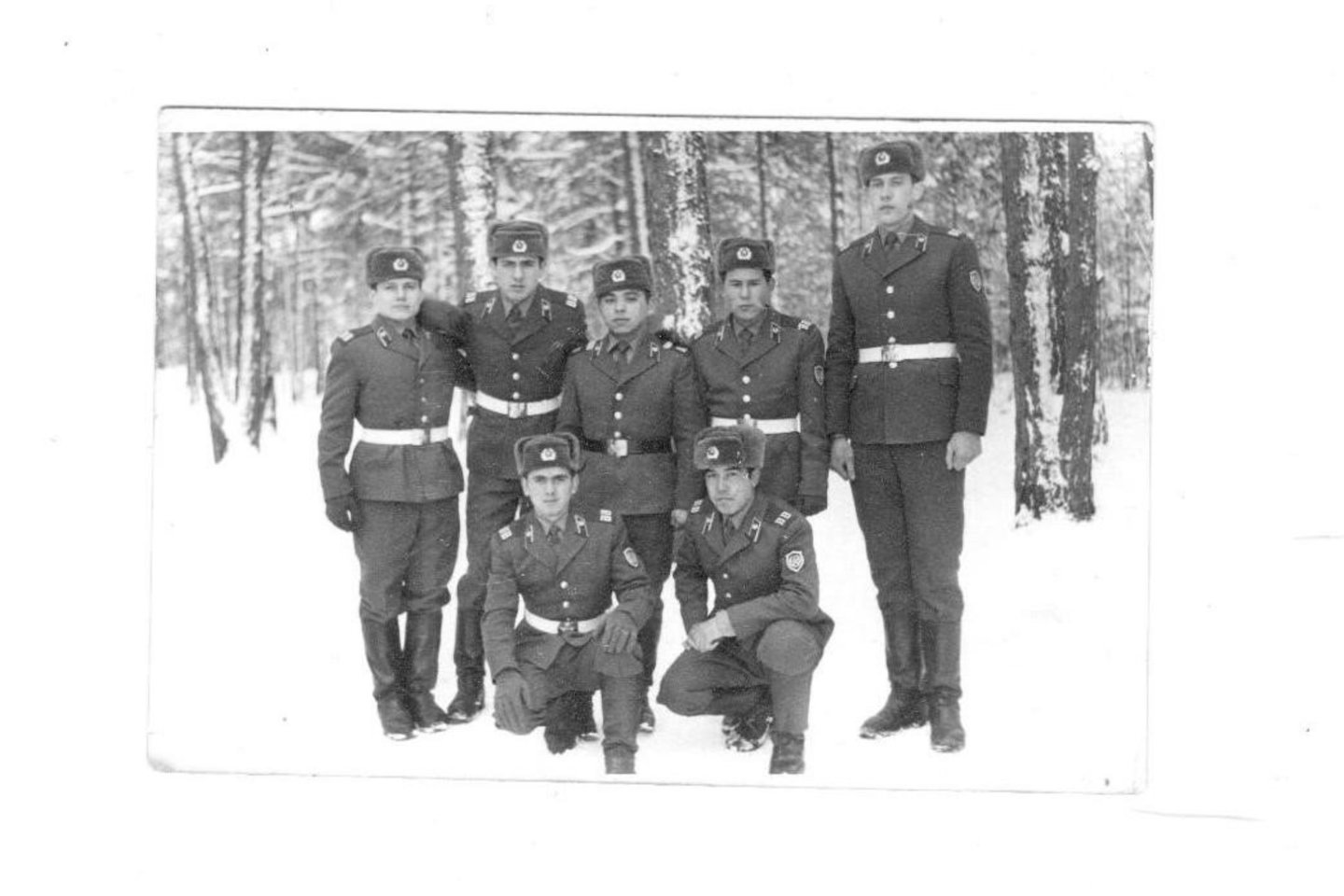  Dešinėje – S.Kučinskas, sugebėjęs nelegaliai sportuoti ir karinės tarnybos metais.<br>  Asmeninio archyvo nuotr. 