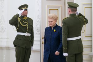 Dalia Grybauskaitė atleido visus keturis savo noru besitraukiančius teisėjus