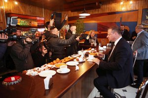 Spurgas kirtę Saulius Skvernelis ir Visvaldas Matijošaitis žarstėsi komplimentais