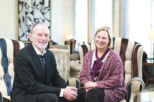 Autobusu važinėjantis milijonierius matė atgimstančią Lietuvą ir nori jai atsidėkoti