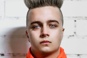 Pamatykite: Europos „topus“ užkariavęs paslaptingas lietuvis Dynoro pagaliau pristatė klipą