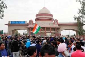 Indija griežtai kritikuoja Pakistano veiksmus prieš kovotojų grupuotes