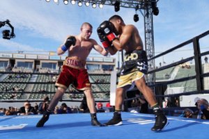 Boksininkas E. Stanionis profesionalų ringe iškovojo aštuntąją pergalę iš tiek pat galimų