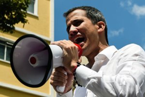 J. Guaido prašys parlamentarų paskelbti nepaprastąją padėtį Venesueloje