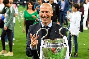 Ispanijos žiniasklaida trimituoja apie Z. Zidane'o sugrįžimą į „Real“
