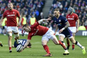 Velso regbininkai artėja prie „Šešių nacijų“ trofėjaus