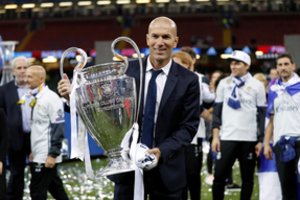 „Real“ gelbėti atėjęs Zinedine'as Zidane'as: „Noriu grąžinti klubą ten, kur jis turi būti“