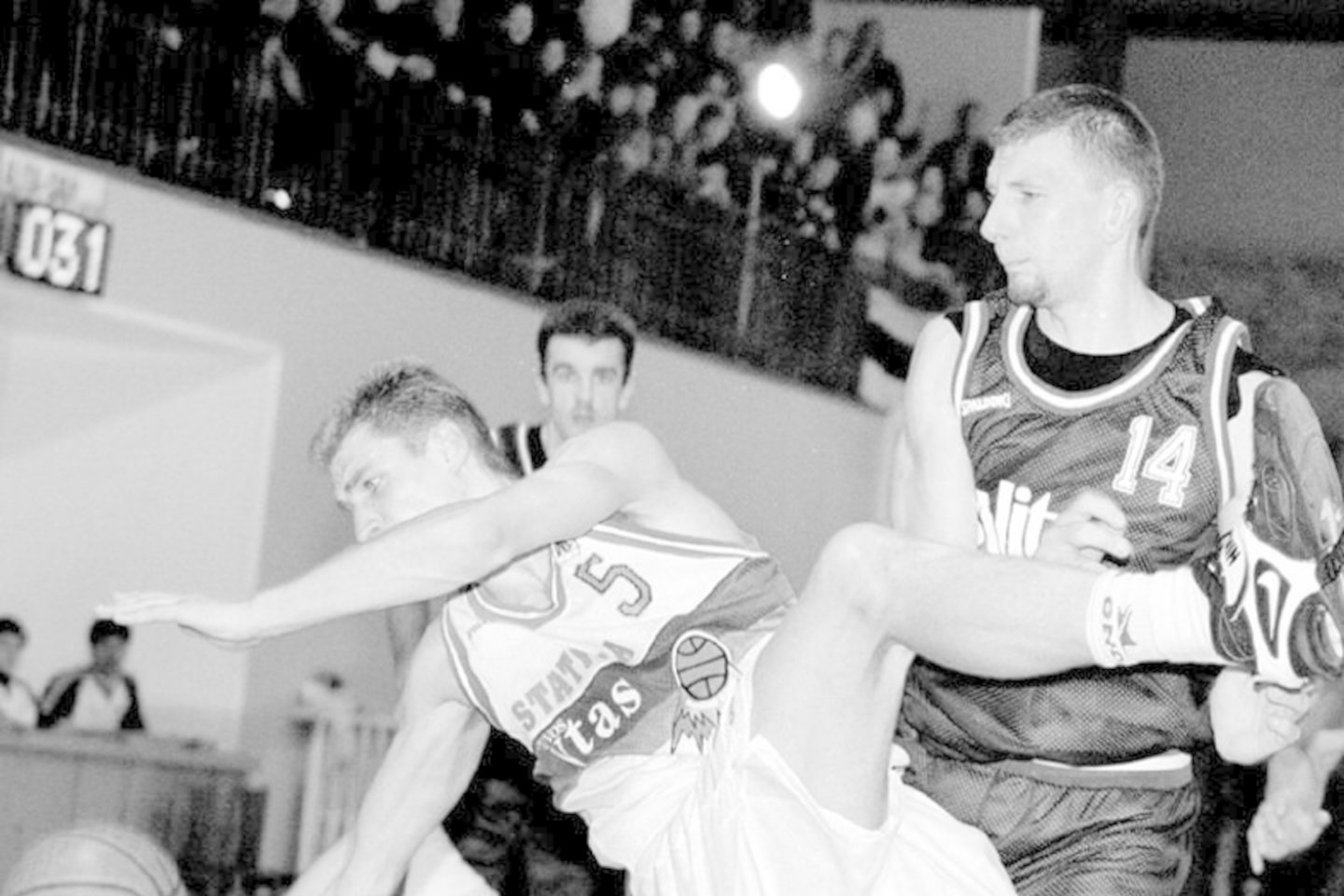 Rapolo tėvas Tomas Ivanauskas (nr. 14) Lietuvoje buvo profesionalus krepšininkas, rungtyniavo „Šilutėje“ ir Alytaus „Alitoje“, su kuria 2002-aisiais iškovojo legendinę bronzą.