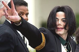 Michaelui Jacksonui planuoja suduoti antrą kirtį
