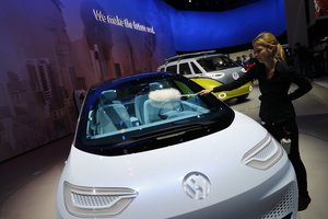 „Volkswagen“ atskleidė dar didesnį planą: gamins net 70 elektromobilių modelių