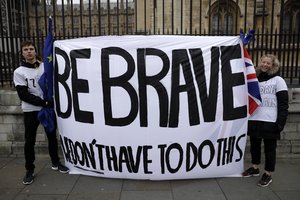 Jungtinės Karalystės verslas: „Stabdykite „Brexit“ cirką“