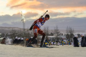Rikiuotės viduryje įsitaisę biatlonininkai nenusivylė – ūpą kėlė komandos taškai ir mini rekordai