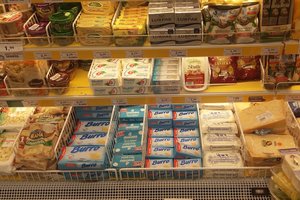 Pieno produktų kainos pasuko aukštyn: paaiškinimai skiriasi