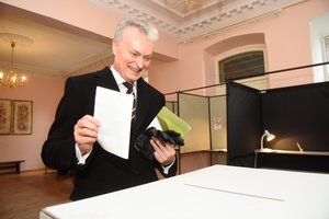Pirmajame ture ilgiau svarstęs G. Nausėda šįkart greitai apsisprendė, ką palaikyti Vilniaus mero rinkimuose