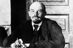 Intymus Lenino portretas – net revoliuciją jis pradėjo savo priešo žmonos bute 