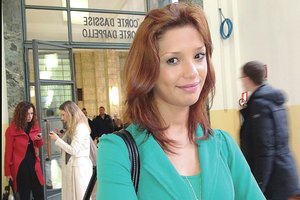 Po modelio mirties žvilgsniai krypsta į politiką: S. Berlusconi teigė esąs nekaltas