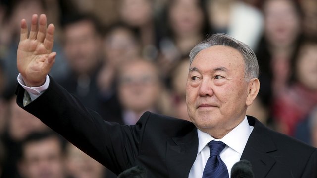 Netikėtumas Kazachstane – iš posto traukiasi ilgametis prezidentas 