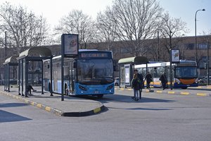 Italijoje vaikus vežęs vairuotojas padegė autobusą