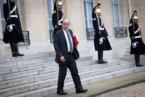 Prancūzija perspėja galinti blokuoti „Brexit“ atidėjimą