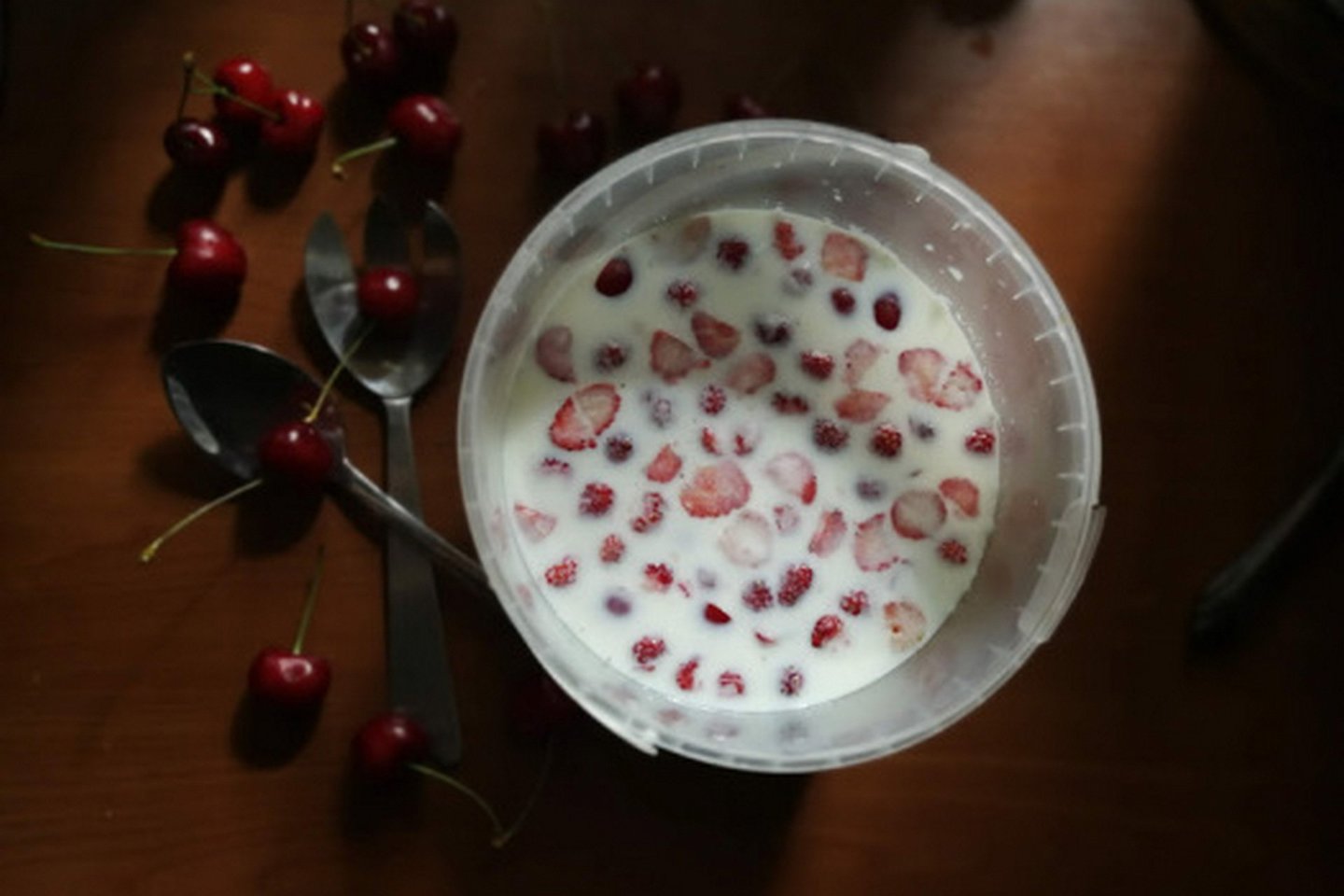  Natūralus naminis jogurtas.<br> Nuotr. iš „Kūmutės virtuvė“.