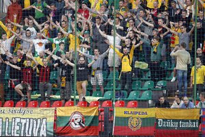 Tragiški rezultatai neatbaidė: Lietuvos rinktinę Liuksemburge palaikys gausybė sirgalių