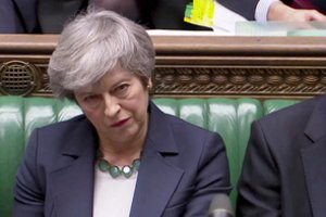 ES lyderiai spaudžia Britanijos parlamentą patvirtinti dukart atmestą „Brexit“ sutartį
