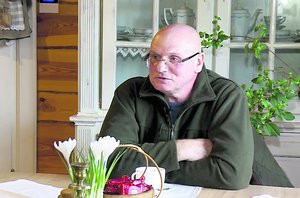 Korupcija įtariamas teisėjas Viktoras Kažys mantiją iškeitė į ūkininko sermėgą