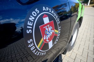 Dingusią moterį Švenčionėliuose padėjo surasti pasieniečių kinologas su šunimi