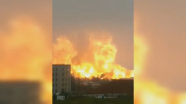 Nufilmuotas siaubingas sprogimas chemijos fabrike: dešimtys žuvusių, 600 sužeistų