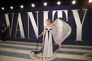 Su klastinga liga kovojanti aktorė Selma Blair vos kabinasi į gyvenimą