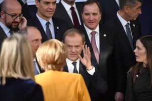 Pasitikėjimą Th. May praradusi ES laikosi vieningos pozicijos dėl „Brexit“