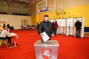 VRK patvirtino rinkimų rezultatus dar beveik 30-yje savivaldybių