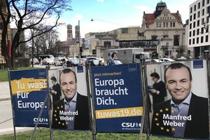 Prorusiška pelkė pavasarį gali paskandinti Europą